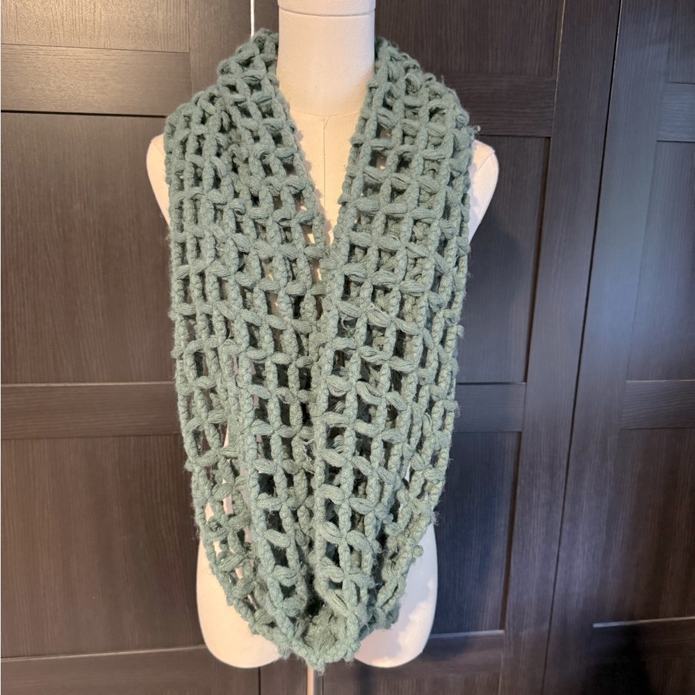 Chunky Knit Super Soft Scarf
